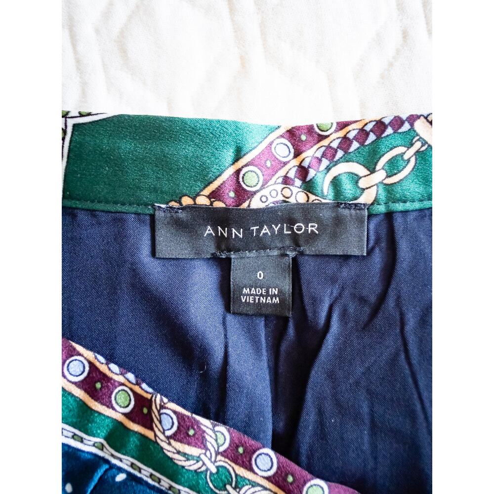 Ann Taylor NWT Shirt (XS) Full Pleated Skirt (0) Set Navy/Green Chain Print - Picture 5 of 12